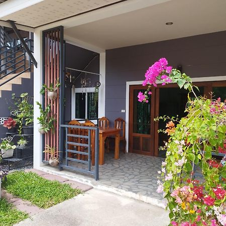 Palm Garden House Apartment Koh Lanta Exterior photo
